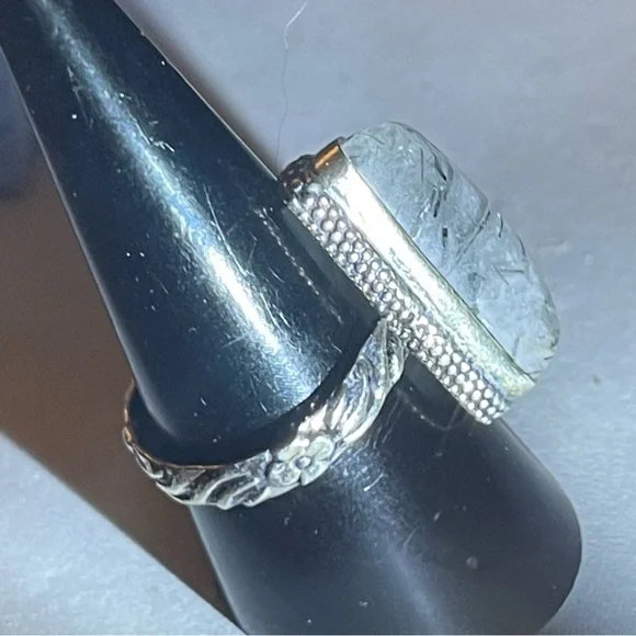 New Artisan Grey Tourmalinated Quartz Stone 925 Sterling Silver Flower Ring - Picture 12 of 17